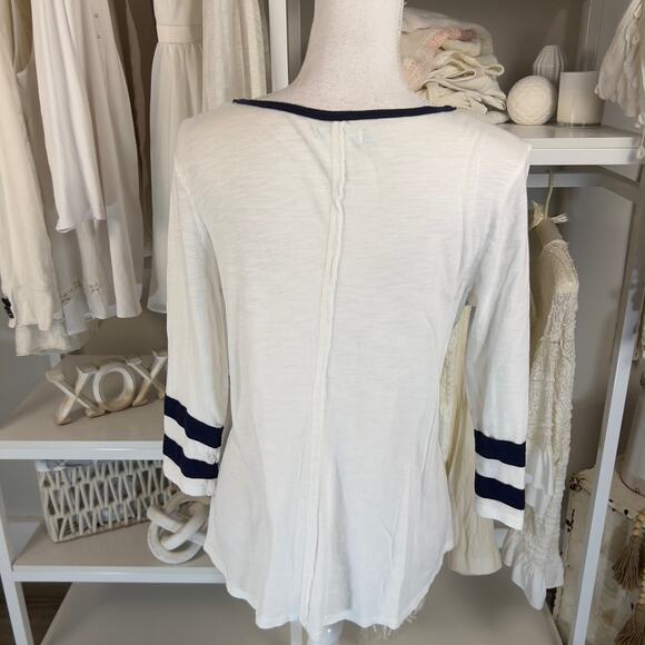 Maurice's size Medium women's light weight baseball tee, dark blue white #2740 - Picture 4 of 7